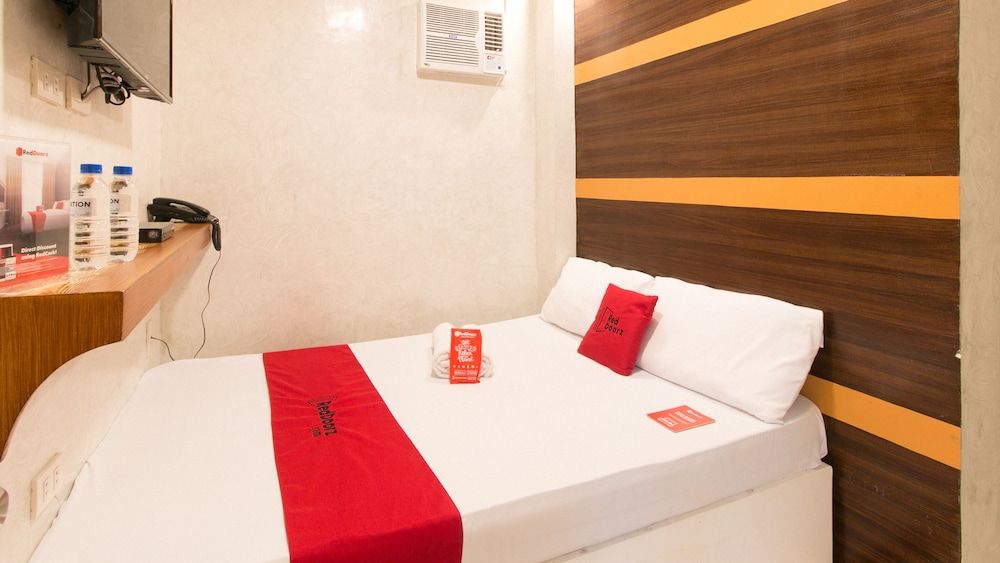 RedDoorz @ PIY Margal Sampaloc Manila Double Room (Reddoorz) 4
