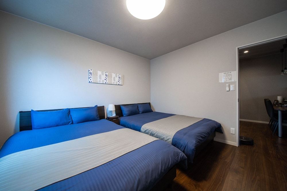 THE SUNLOUNGE House 6