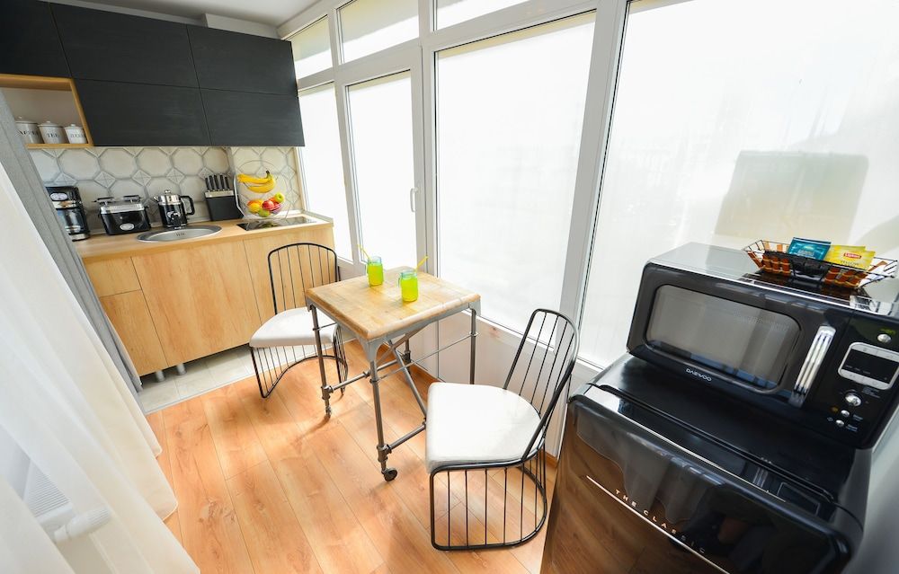 One by One - Adam's Studio - Cismigiu Gardens Studio, 1 Bedroom, City View 11