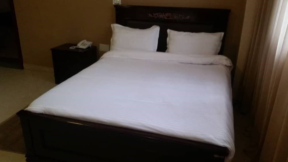 undefined Lilu House