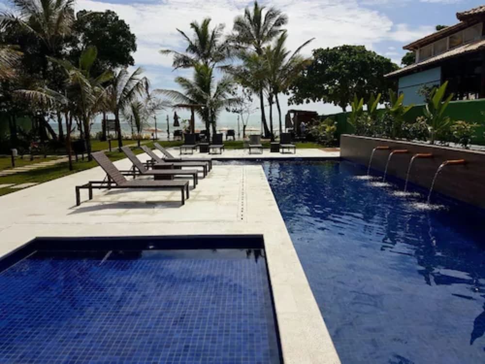Ravenala Hotel
