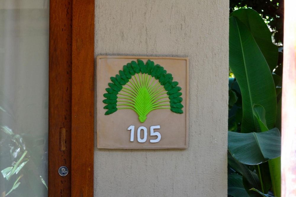 Ravenala Hotel
