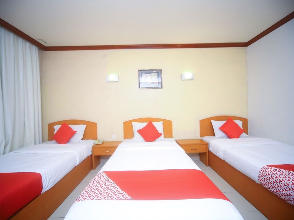 OYO 1027 Hotel London Superior Suite