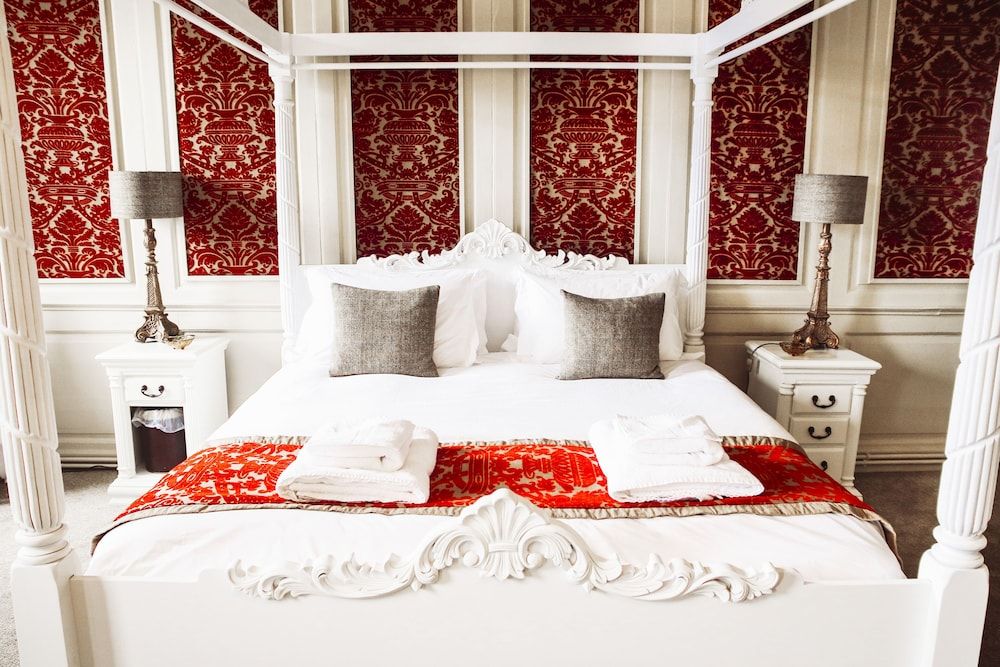 The Old Crown Coaching Inn Honeymoon Double Room, 1 King Bed 2