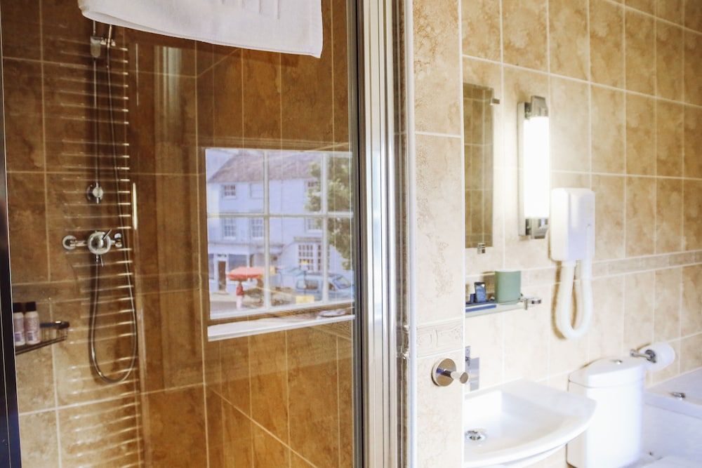 The Old Crown Coaching Inn Honeymoon Double Room, 1 King Bed 11