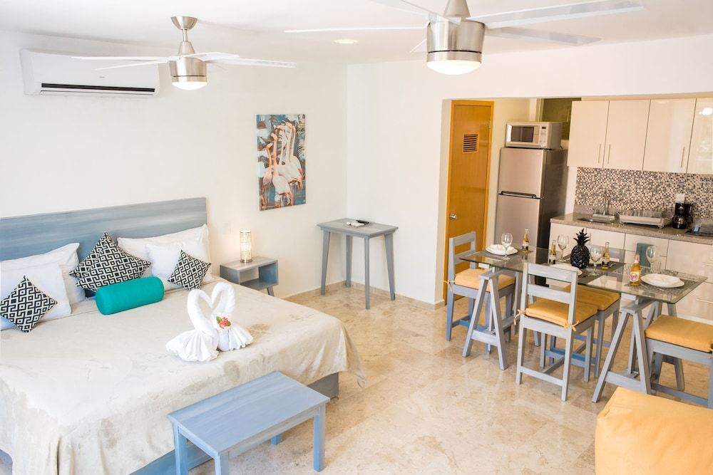 undefined 5th Coral Suite by Ixchel 6