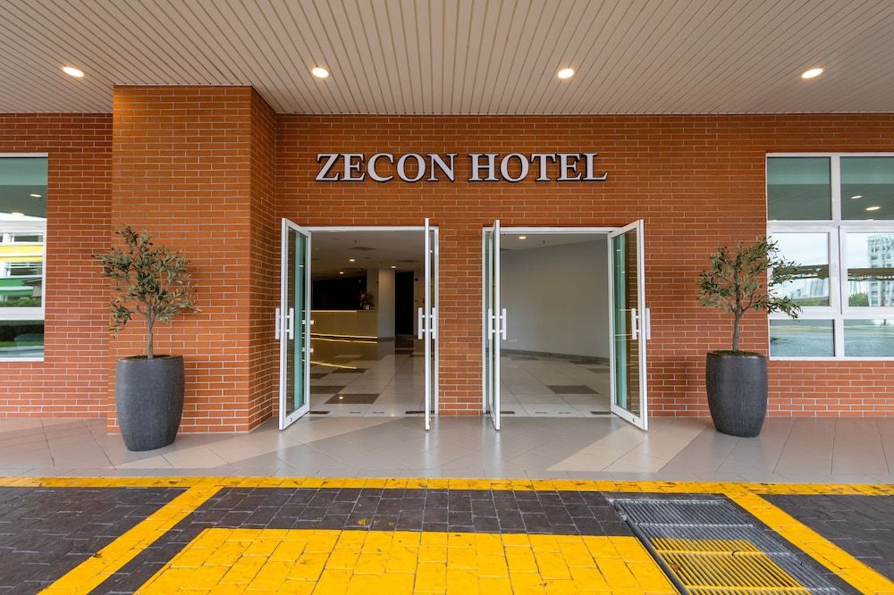 undefined Zecon Hotel 4
