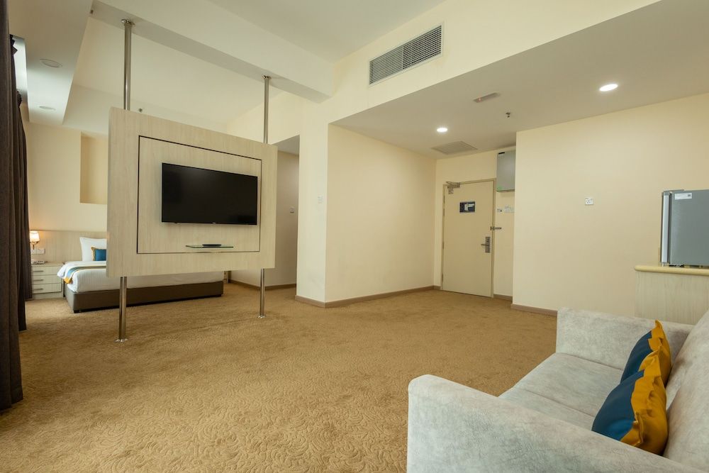 Zecon Hotel Basic Studio Suite, 1 Queen Bed with Sofa bed 5