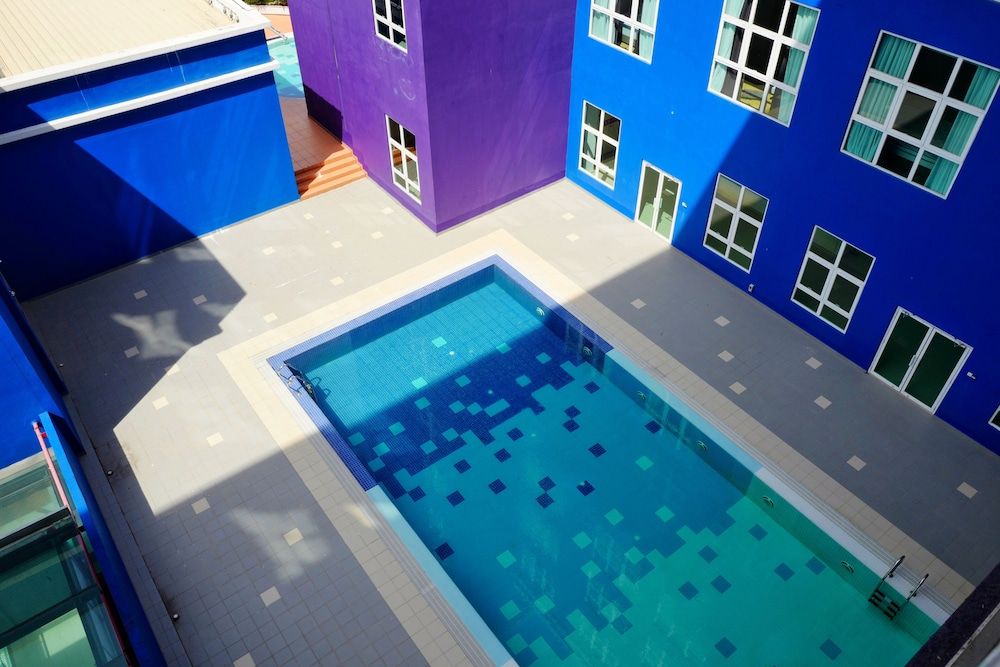 undefined Zecon Hotel 10