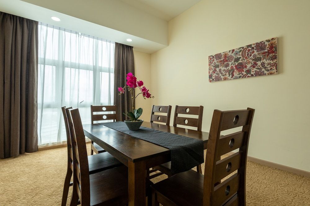 undefined Zecon Hotel 8