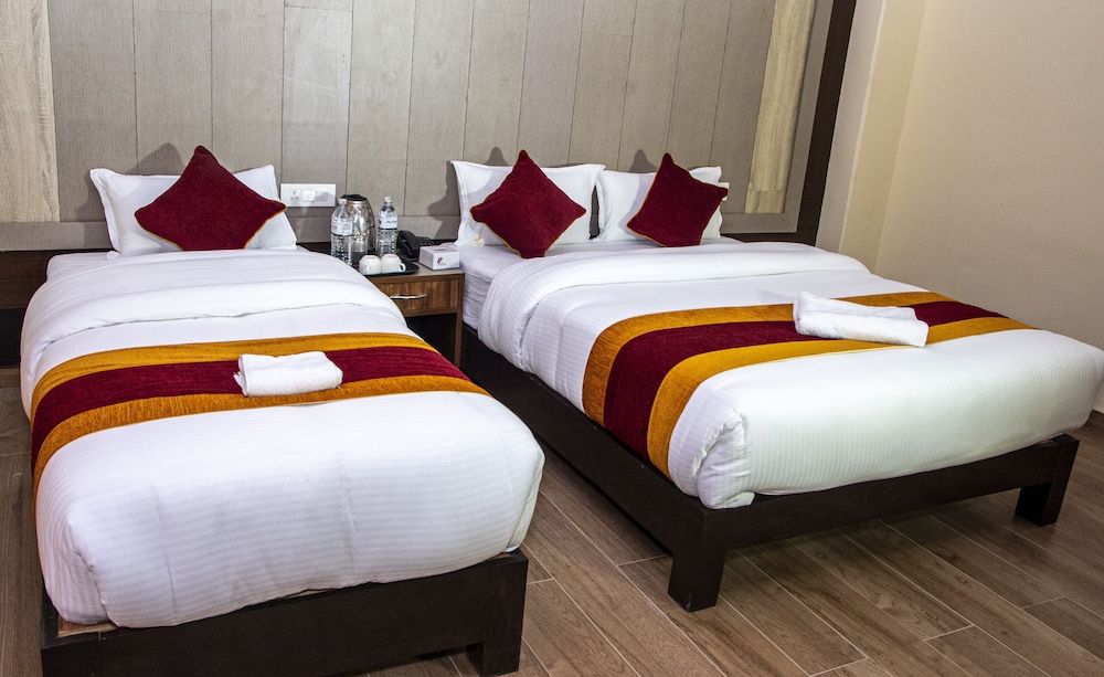 Hotel Murano Deluxe Double or Twin Room 2