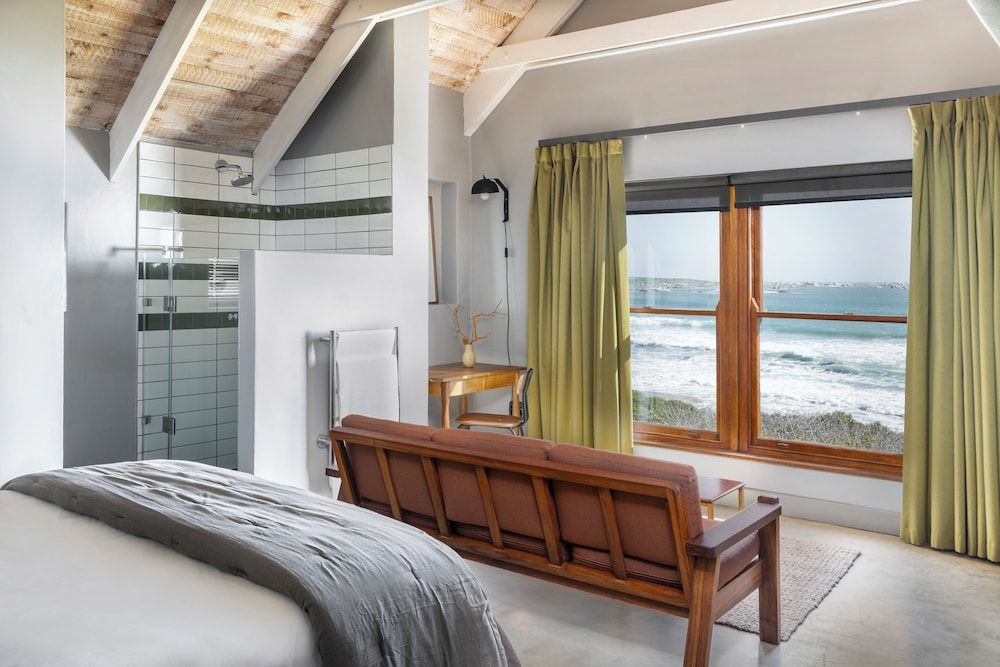 Deluxe Room, Sea View, Beachfront (Mist Luxury Sea facing)
