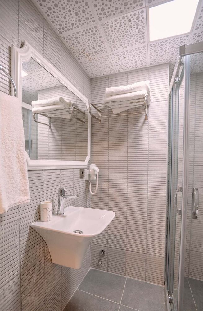 Platinum Otel Standard Room 7