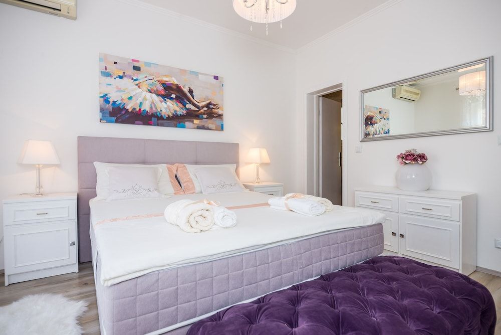 undefined Apartment and Rooms Duja 3