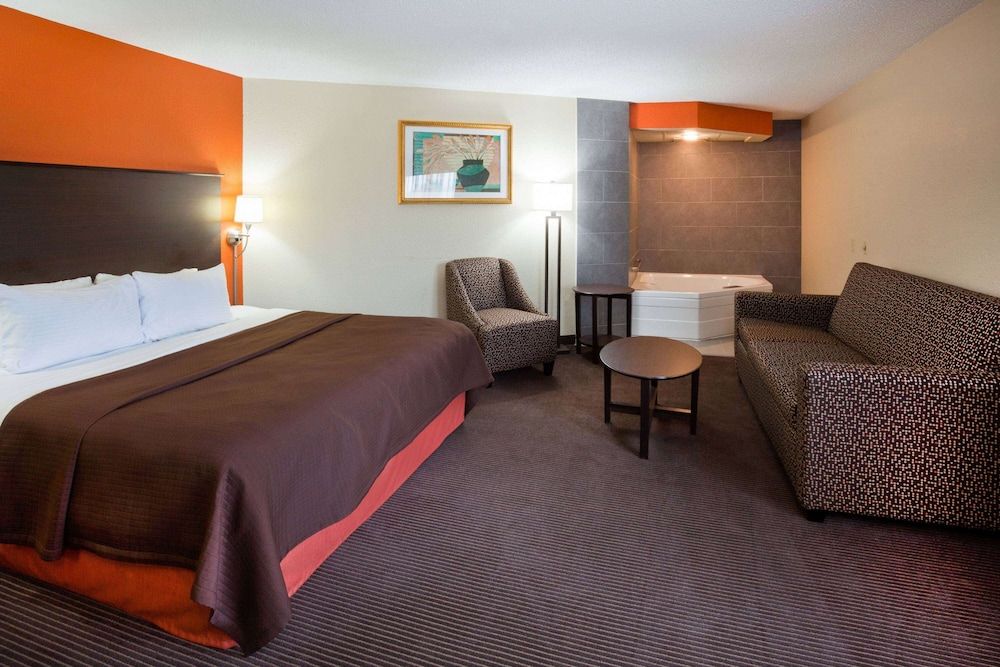 Studio Suite, 1 King Bed, Non Smoking