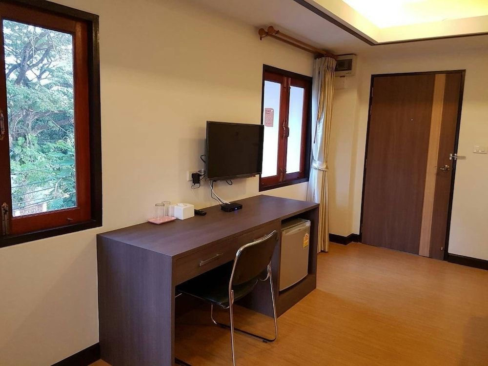 Chorlada Lanna Hotel Classic Double Room 9