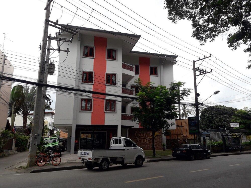 undefined Chorlada Lanna Hotel 8