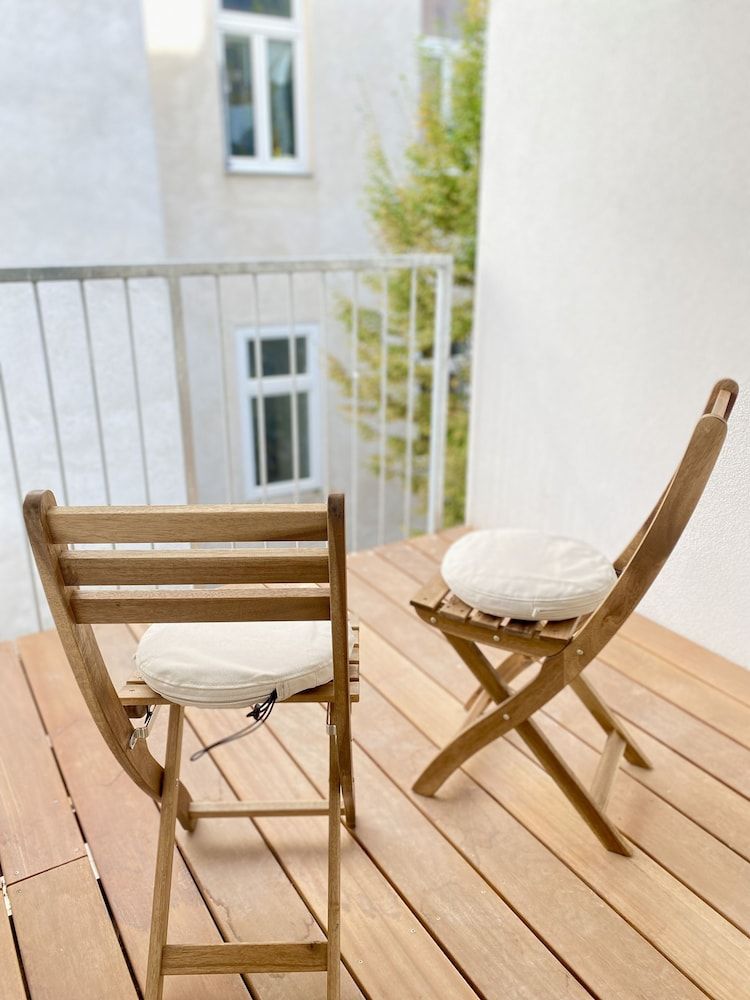Steiner Residences Vienna Reumannplatz Business Apartment, 1 Queen Bed, Non Smoking, Balcony 3