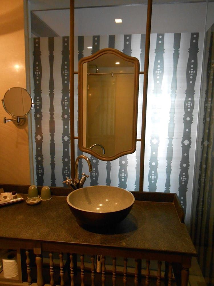 undefined Riva Surya Bangkok 9