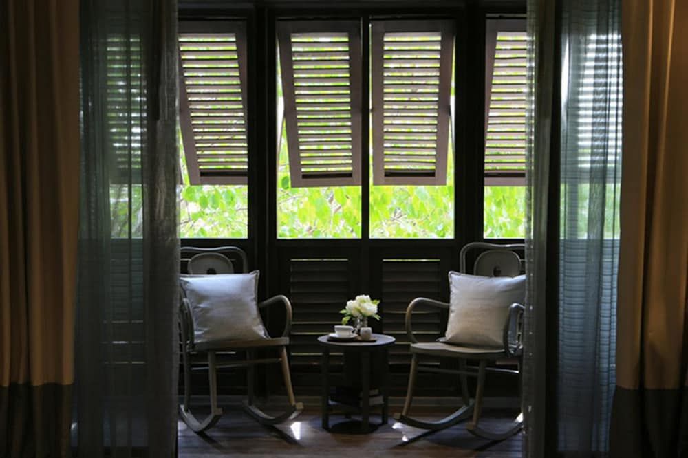 Riva Surya Bangkok Urban Room 6