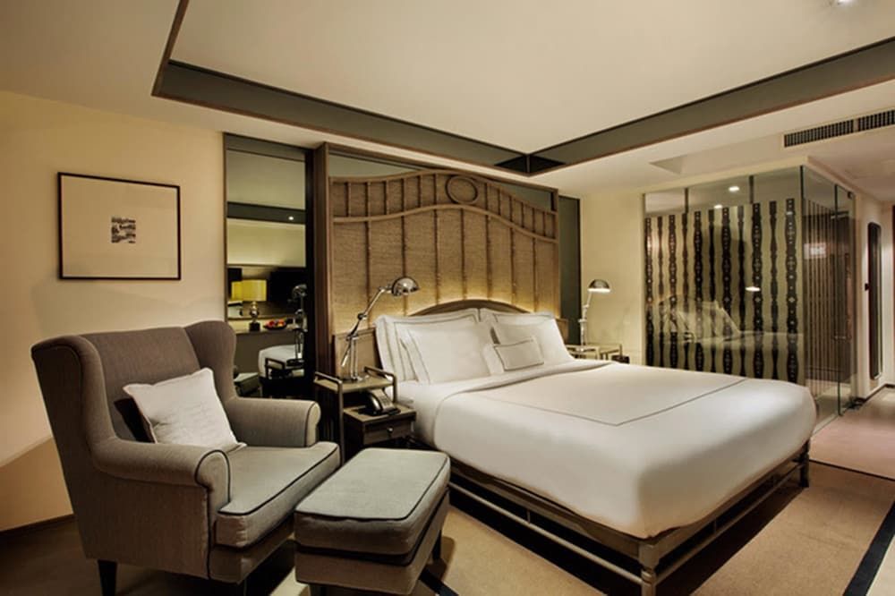 undefined Riva Surya Bangkok 4