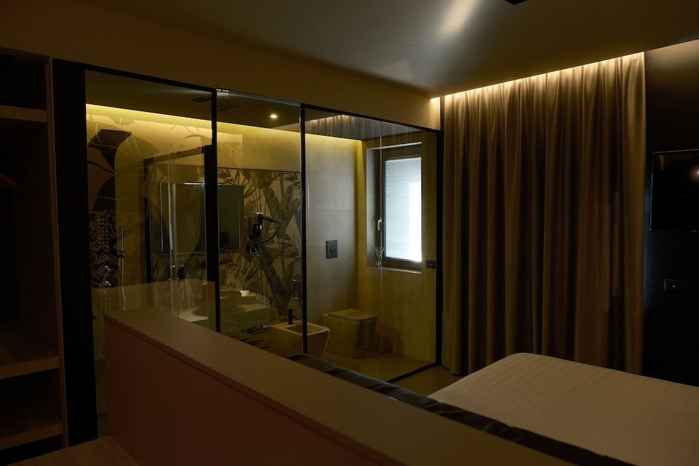 LAMBERTI BOUTIQUE HOTEL Business Suite 9