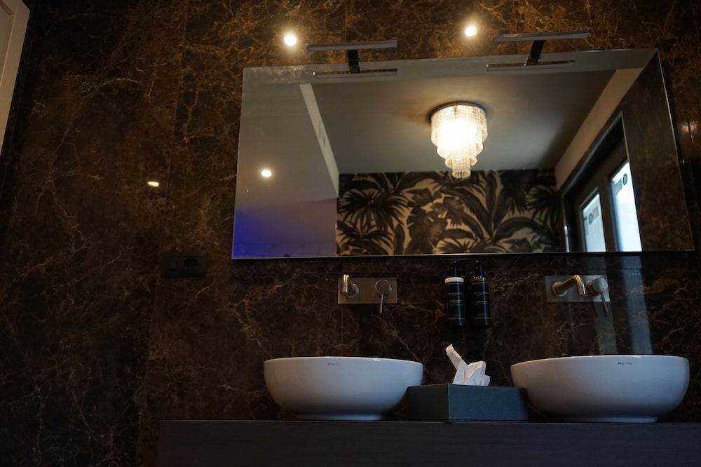 LAMBERTI BOUTIQUE HOTEL Exclusive Suite 2