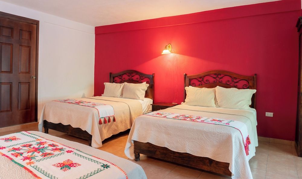 Comfort Room, Pool View (Helechos 2)
