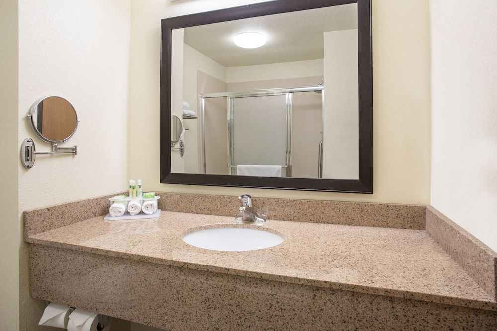 Suite, Multiple Beds