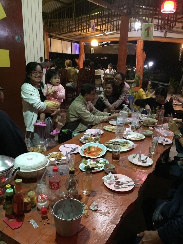 Family Dining
