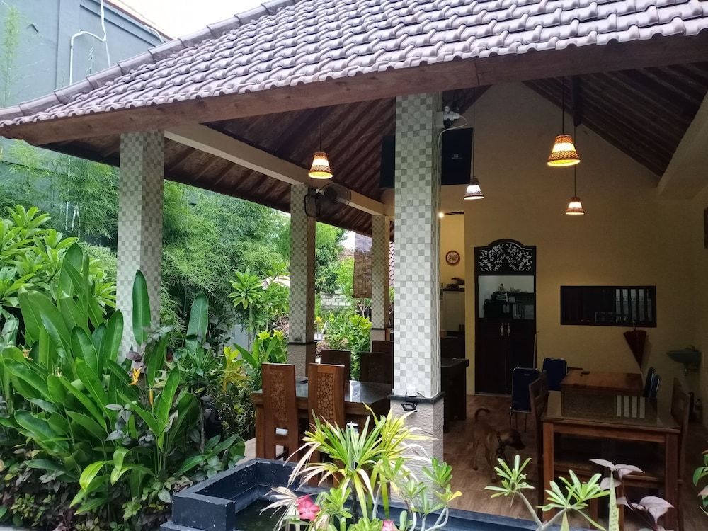 undefined Visual Inn 2