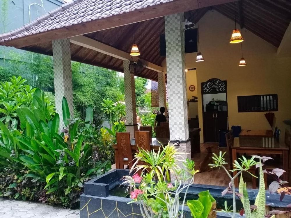 undefined Visual Inn 4