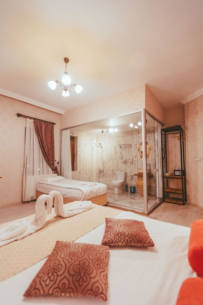 Pigeon Valley Stone House Economy Triple Room, 1 Bedroom, Non Smoking, Garden View 9