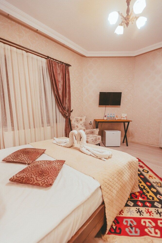 Pigeon Valley Stone House Economy Triple Room, 1 Bedroom, Non Smoking, Garden View 7