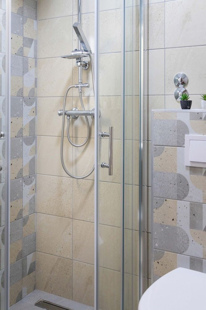 undefined Modern and Cozy Studio Near City Center 7