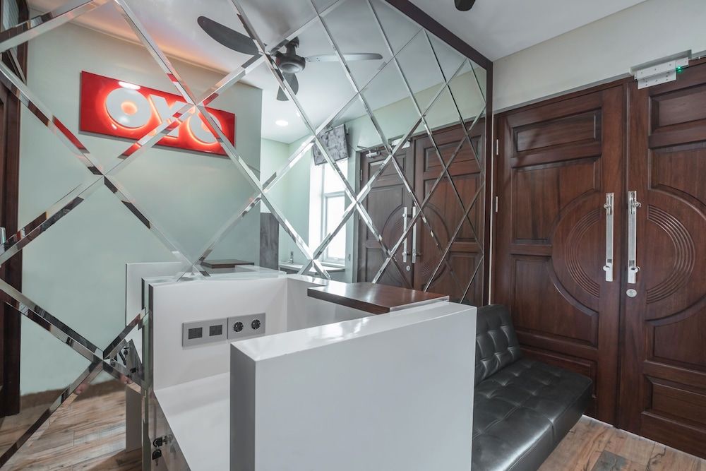 undefined Super OYO 1487 Residence Khoe 7