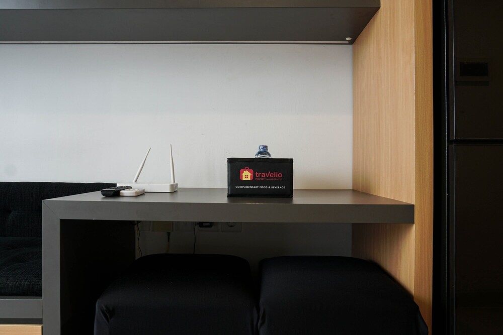 undefined Well Appointed Studio West Vista Apartment 9