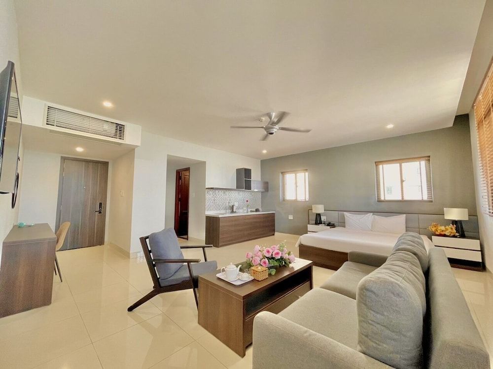 undefined My Khe 2 Da Nang Seafront Hotel 2