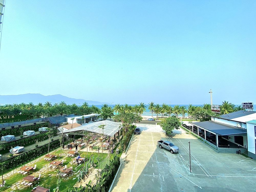 undefined My Khe 2 Da Nang Seafront Hotel 7