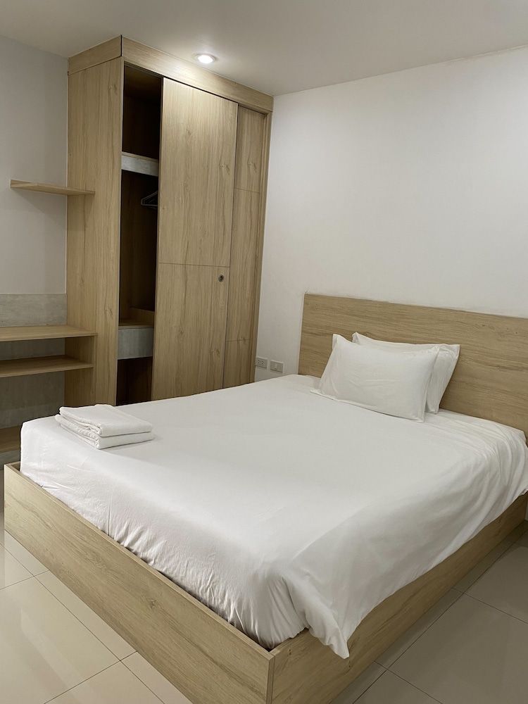 Superior Double Bed with Balcony, Non Smoking