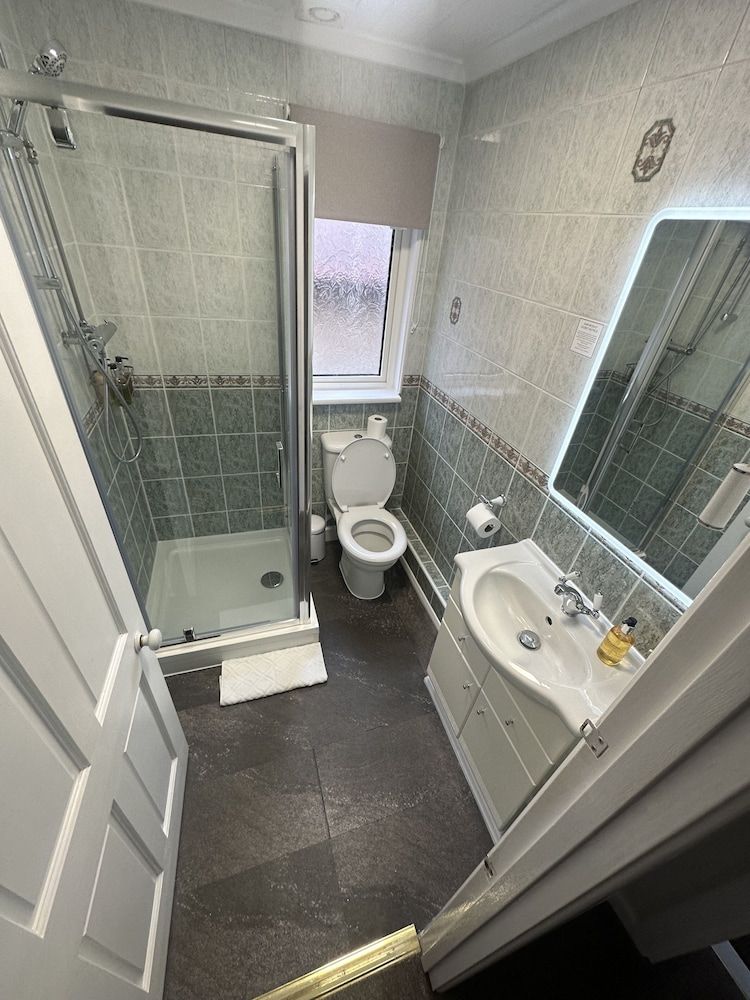 Cambridge Bed and Breakfast Standard Double or Twin Room 7