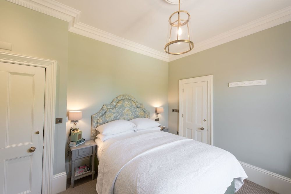 Double Room (Bedroom 3)