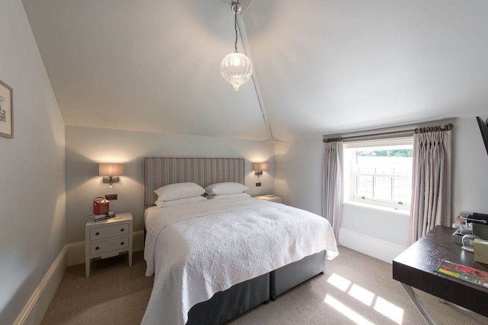 Double Room (Bedroom 11)