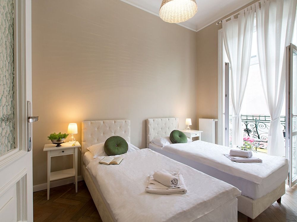 Classic Apartment, 1 Bedroom (Studencka street)