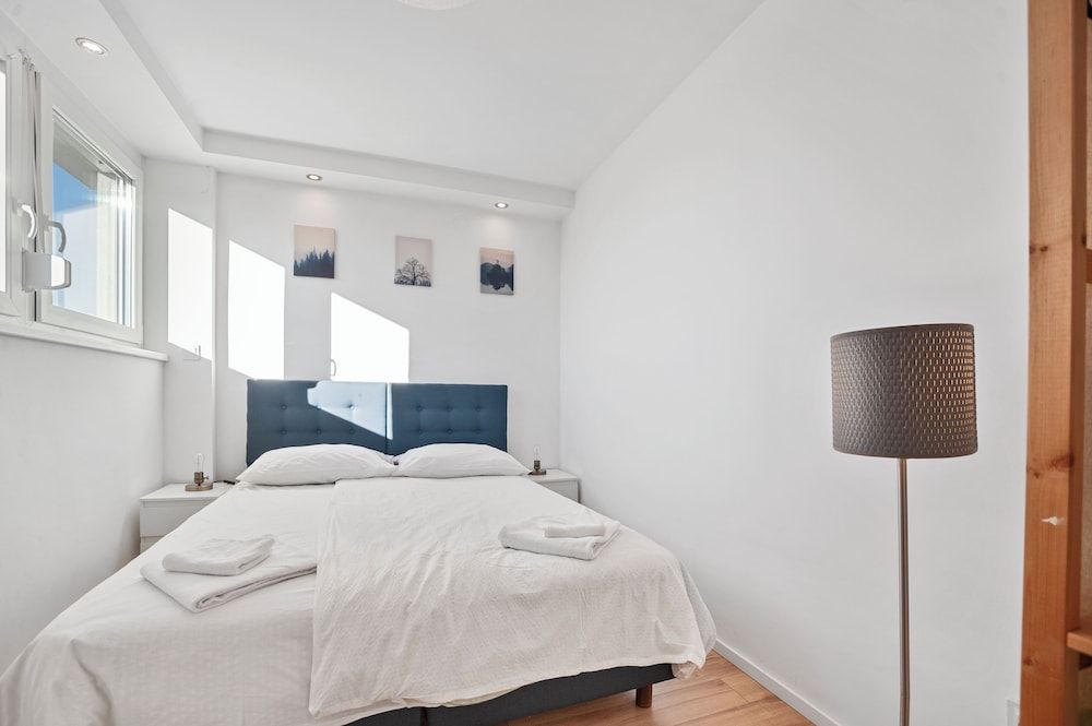 Prime View Apartment Zagreb City Apartment, 1 Bedroom, Balcony, City View 2