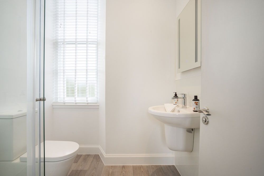 The Woodside Deluxe Double Room 14