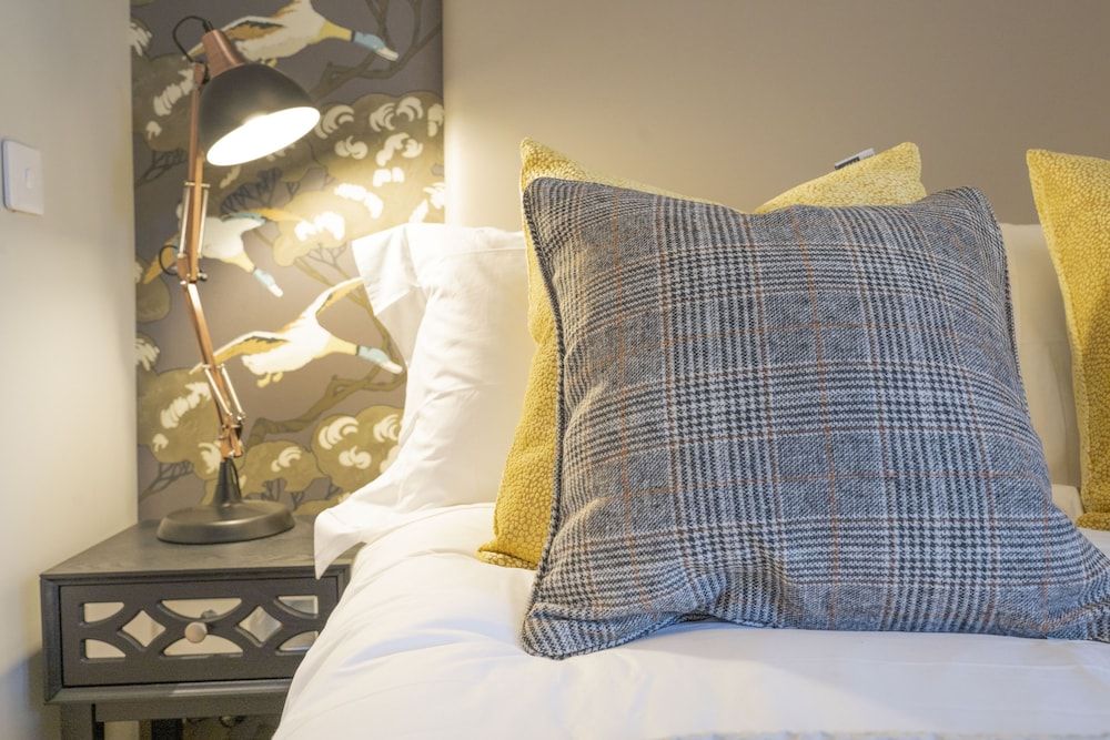 The Woodside Deluxe Double Room 8