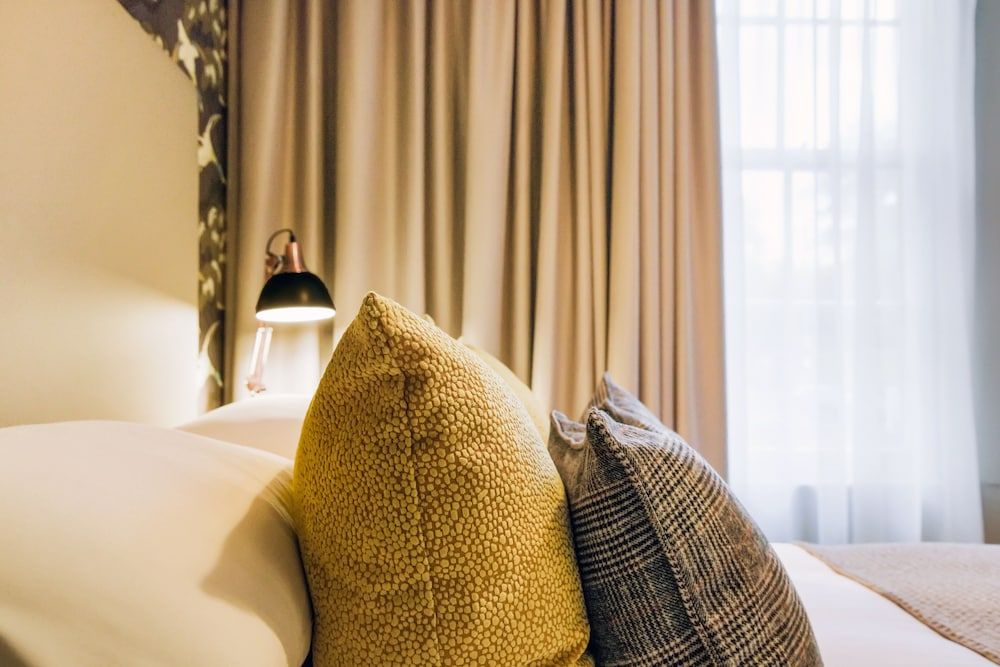 The Woodside Deluxe Double Room 4