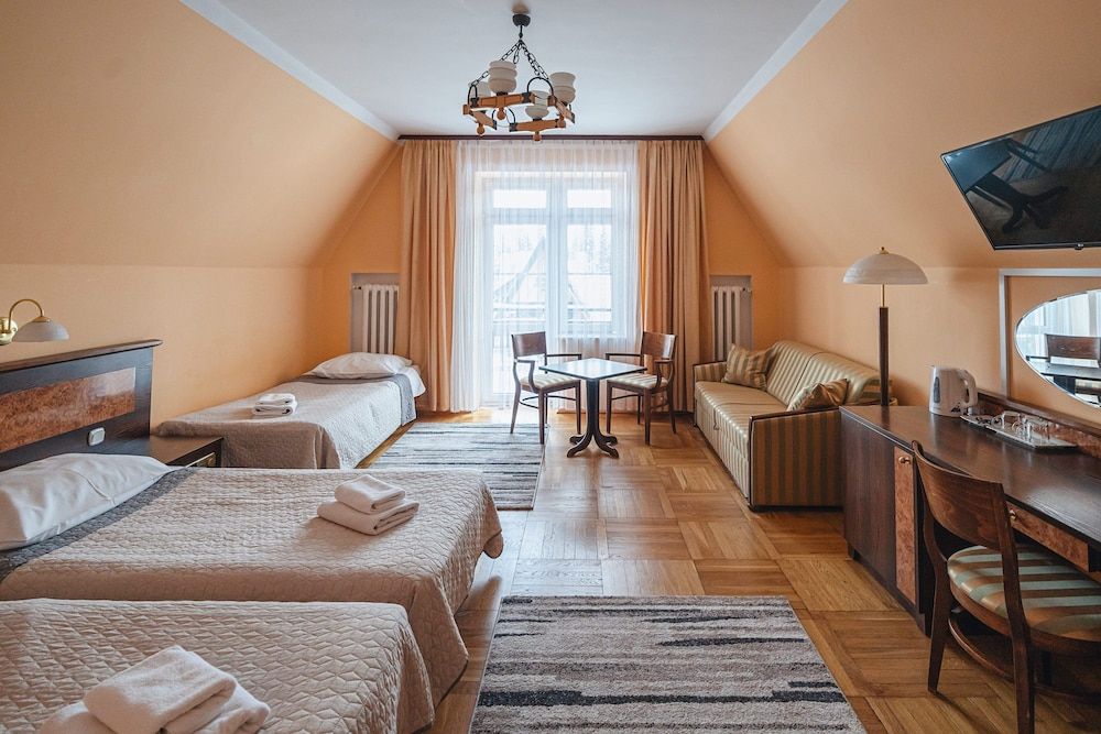 Triple Room