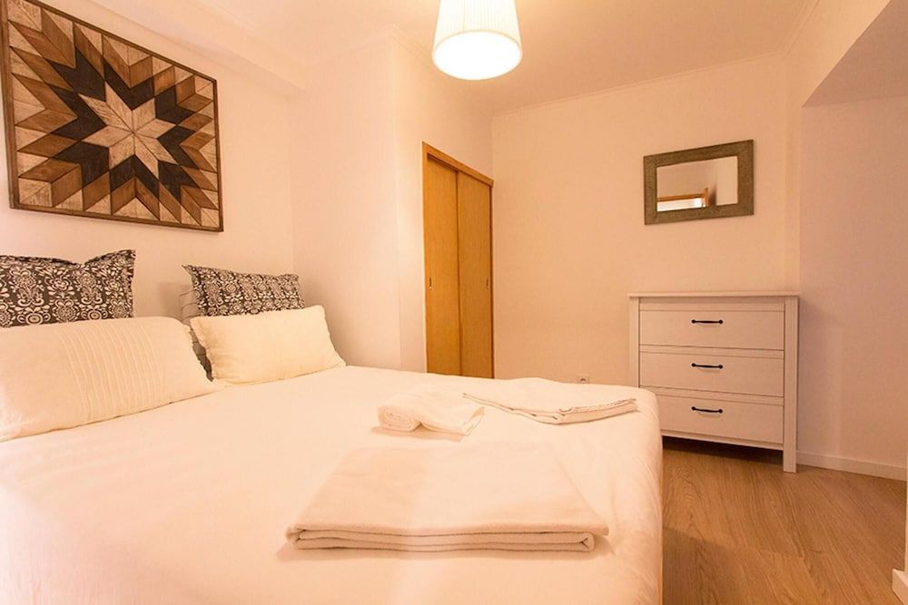 undefined Cosy Chiado by Homing 8